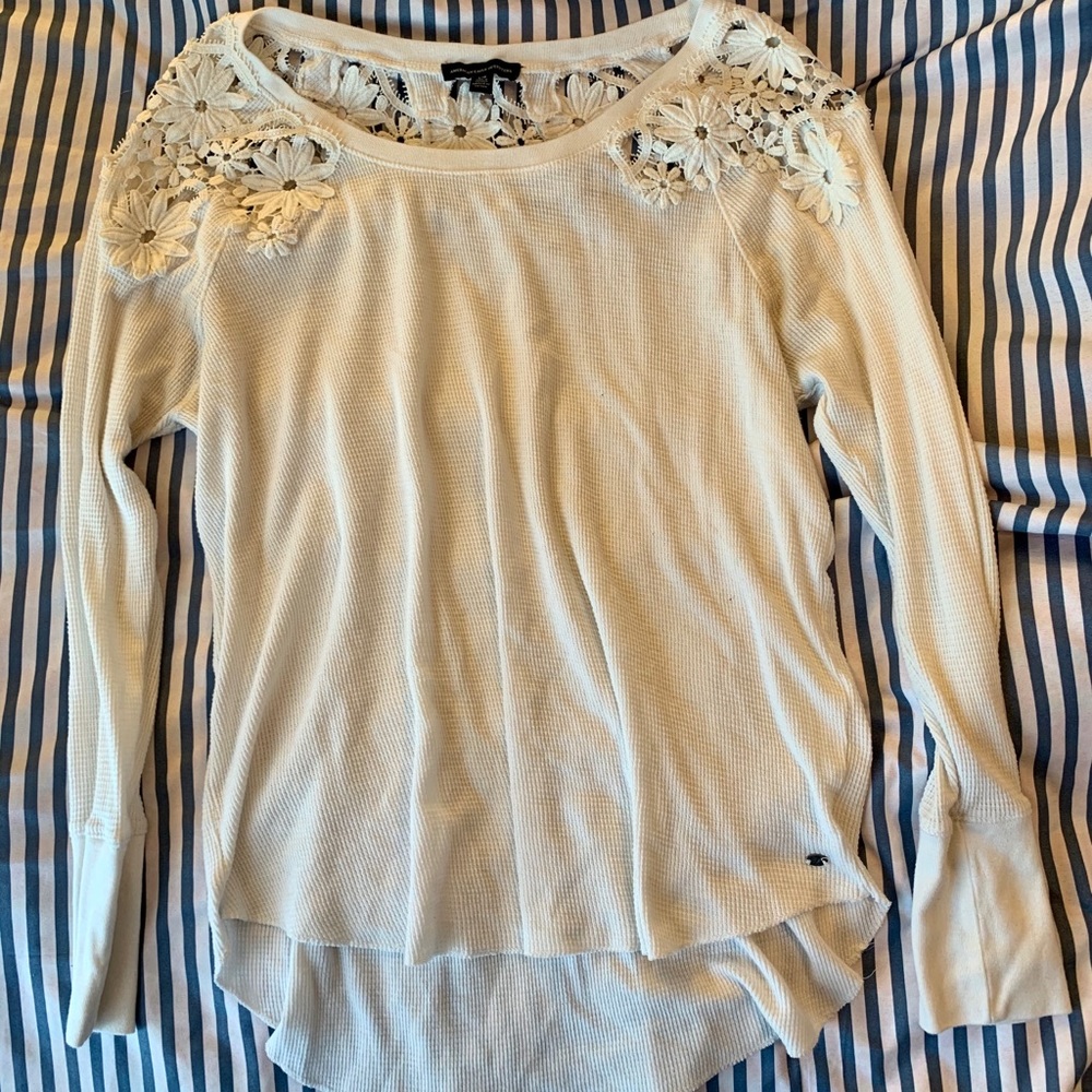 American Eagle White Long Sleeve Flower Top